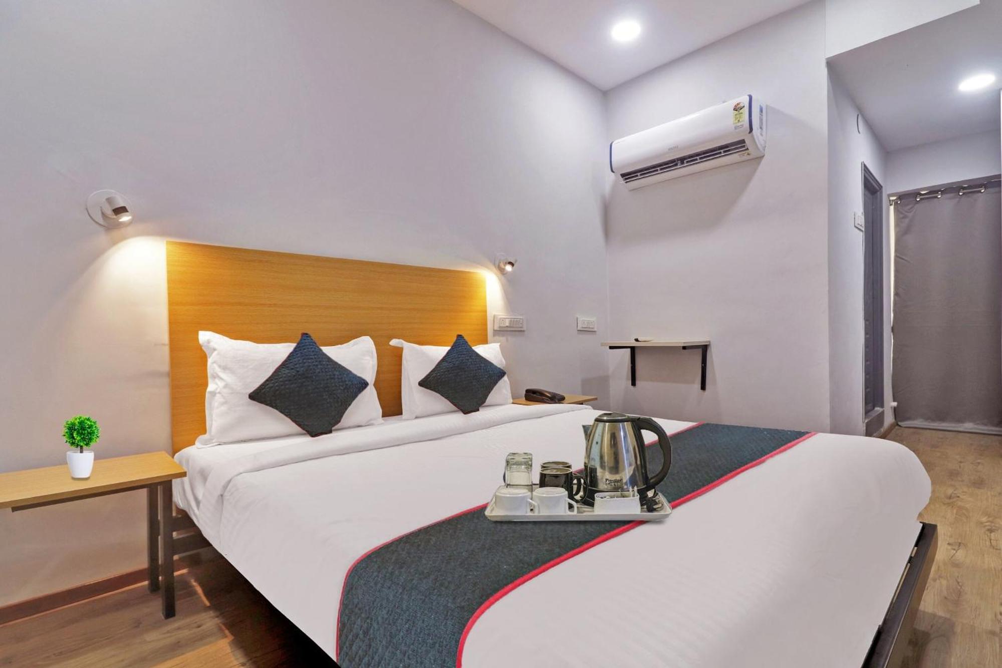 Townhouse S Continental Ξενοδοχείο Χιντεραμπάντ Εξωτερικό φωτογραφία